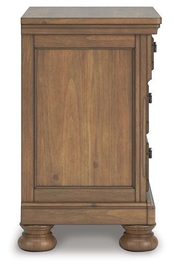 Feddinger Nightstand