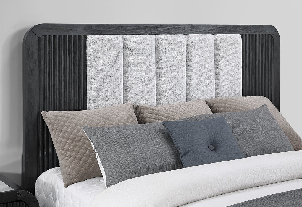 BECKETT WHITE/BLACK KING BED GROUP WITH COOLER & SPEAKER